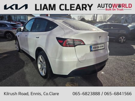 2023 Tesla Model Y - thumbnail 4