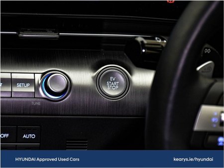 2024 Hyundai Kona EV Platinum 65KW €32,990 thumbnail