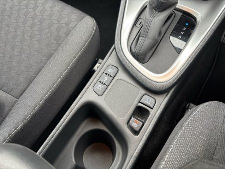 2023 Toyota Yaris 1.5 HYBRID LUNA 4DR AUTO €22,950 thumbnail