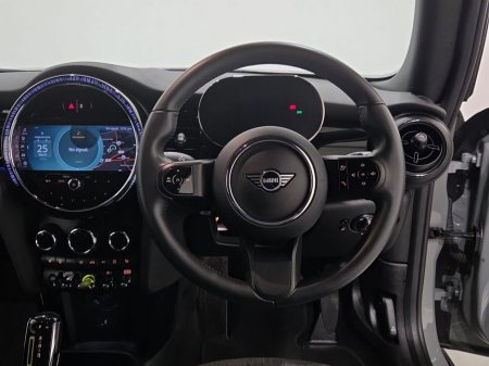 2022 MINI Hatch - thumbnail 5