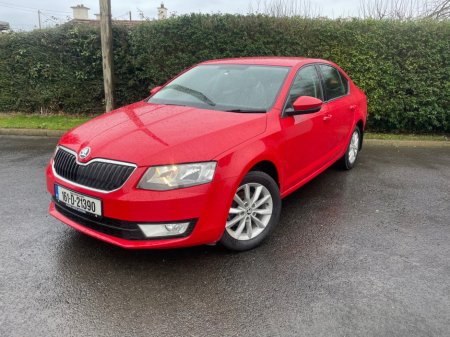 2016 Skoda Octavia AMBITION 1.6 TDI 90HP 4 4DR thumbnail