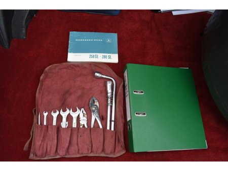 1967 Mercedes-Benz Other  €129,950 thumbnail