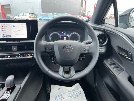 2024 Toyota C-HR C-HR HYBRID SPORT €36,950 thumbnail