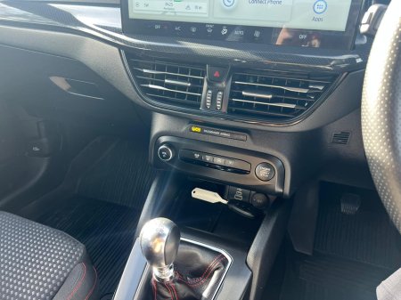 2025 Ford Focus - thumbnail 15