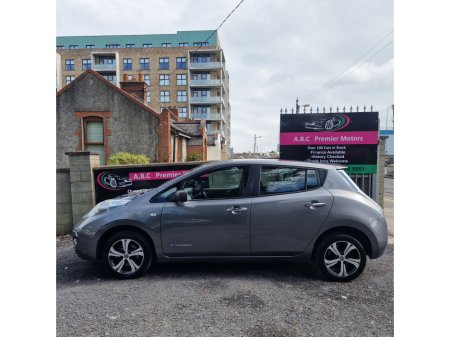 2015 Nissan Leaf - thumbnail 5