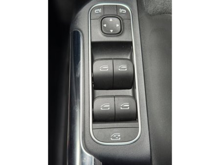 2021 Mercedes-Benz GLA Class - thumbnail 25