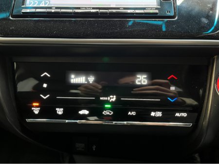 2019 Honda Grace - thumbnail 20