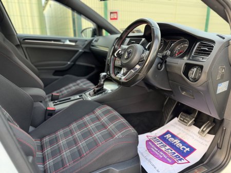 2016 Volkswagen Golf - thumbnail 8