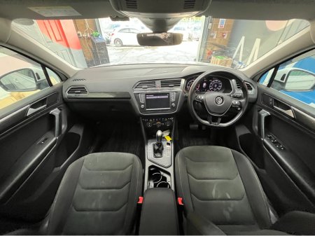 2017 Volkswagen Tiguan - thumbnail 16