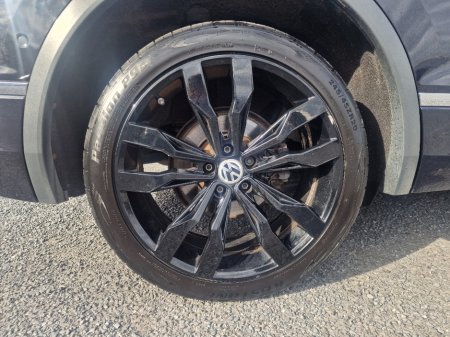 2019 Volkswagen Tiguan - photo 4