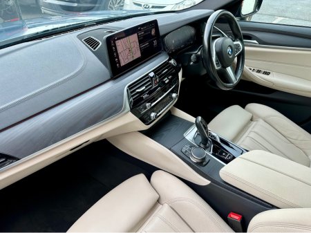 2023 BMW 5 Series M SPORT MHEV AUTO 520 D thumbnail