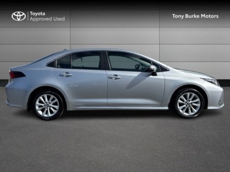 2024 Toyota Corolla - photo 3