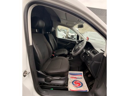 2019 Volkswagen Caddy - thumbnail 4