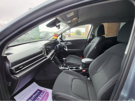 2023 Kia Sportage - thumbnail 9