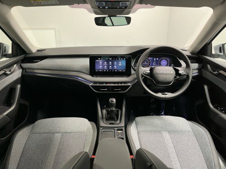 2025 Skoda Octavia Selection+ 1.5TSI 115HP - Reversing Camera - Climate Control - Heated Seats/Steering Wheel - Keyless Start - Apple CarPlay/Android Auto €34,950