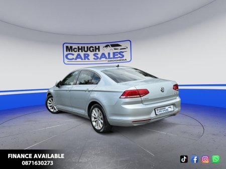 2016 Volkswagen Passat - thumbnail 10