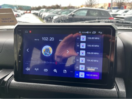 2024 Suzuki Jimny SIERRA 4 SEAT MANUAL 1.5 PETROL //LOW MILES//HIGH SPEC//HEATED SEATS//CRUISE CONTROL//KEYLESS ENTRY//REVERSE CAMERA// thumbnail