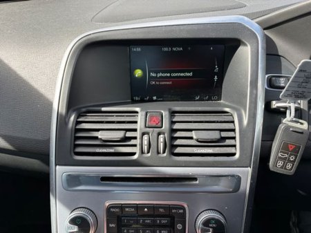 2016 Volvo XC60 - thumbnail 17