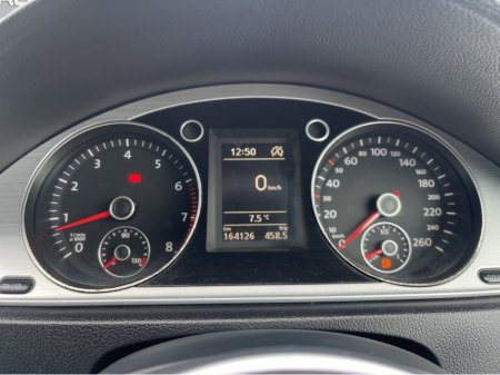 2015 Volkswagen Passat - thumbnail 16