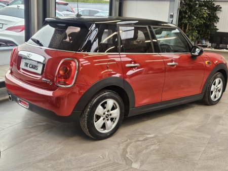 2018 MINI Hatch Cooper D Auto €14,950