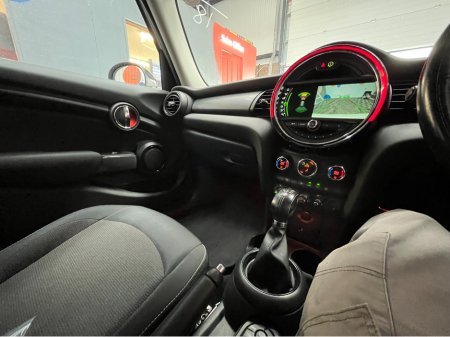 2018 MINI Cooper - thumbnail 14