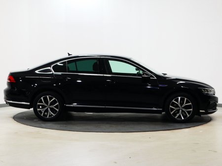 2021 Volkswagen Passat *111* GTE S-A DSG €22,900