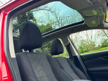 2017 Nissan Qashqai - thumbnail 11