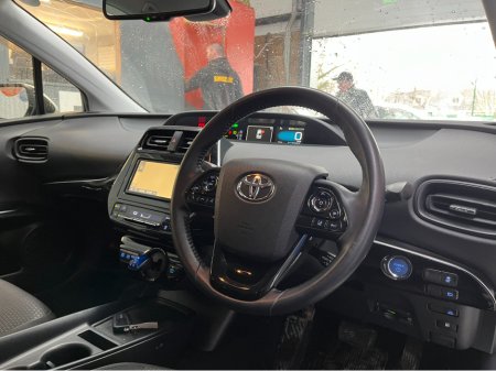 2021 Toyota Prius €20950 2021 TOYOTA PRIUS 1.8 AUTOMATIC / CRUISE CONTROL / 360° PARKING CAMERA AND MORE €20,950 thumbnail