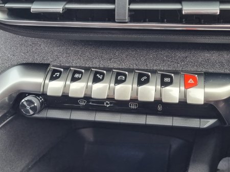 2019 Peugeot 3008 - thumbnail 23