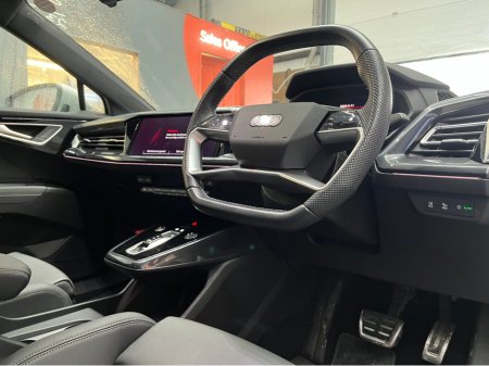 2023 Audi Q4 e-tron €35950! 2023 AUDI Q4 E-TRON 40 S-LINE ELECTRIC AUTOMATIC / CRUISE CONTROL / 360° PARKING CAMERA / HEATED SEATS / PADDLE SHIFTERS / APPLE CARPLAY / AMBIENT LIGHTSSHIFTERS €35,950 thumbnail