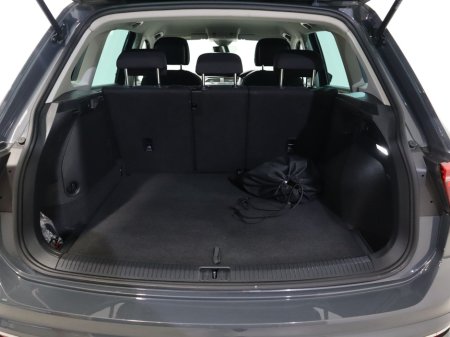 2022 Volkswagen Tiguan *98* LIFE TSI PHEV S-A DSG €29,700 thumbnail