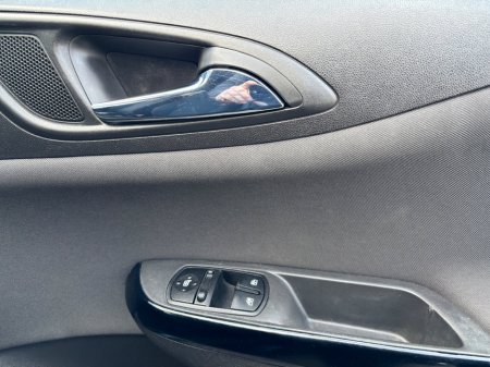 2015 Opel Corsa - thumbnail 27