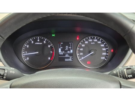 2015 Hyundai i20 - thumbnail 9