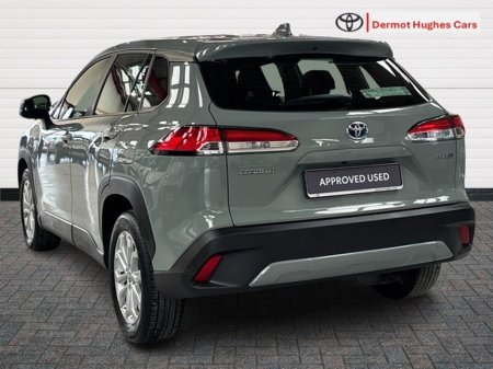 2024 Toyota Corolla Cross - view 2