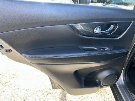 2017 Nissan X-Trail - thumbnail 24