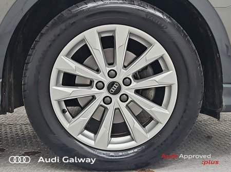 2023 Audi Q3 €420 p/m - 35 TDI 150HP SE A/T €42,950 thumbnail