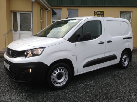 2020 Peugeot Partner Hdi 100bhp PROFESSIONAL , Front Fogs, Air Con, New 12 mth CVRT, 3 Seats from €49 p/w