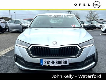 2024 Skoda Octavia - thumbnail 2