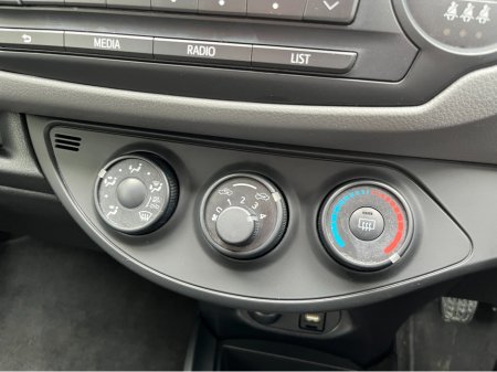 2015 Toyota Yaris TERRA 1.0 PETROL €8,950 thumbnail