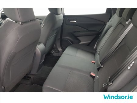 2023 Nissan Qashqai 1.3 PET MILD HYBRID SV CVT €28,995 thumbnail