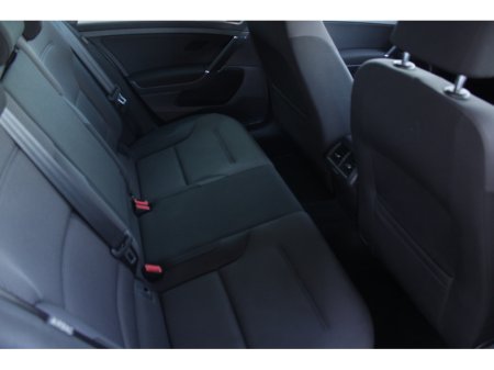 2016 Volkswagen Golf - thumbnail 16