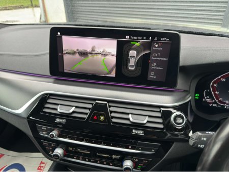 2022 BMW 5 Series - thumbnail 13