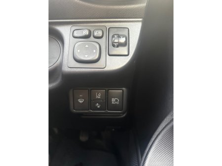 2020 Toyota Aqua 2020 Toyota Aqua Hybrid Auto – Silver, Low Running Costs €12,495 thumbnail