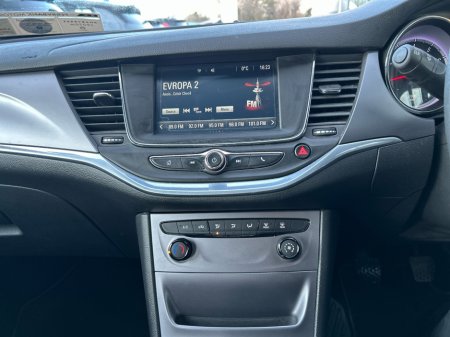 2016 Opel Astra SC 1.4 I 100PS 5DR thumbnail