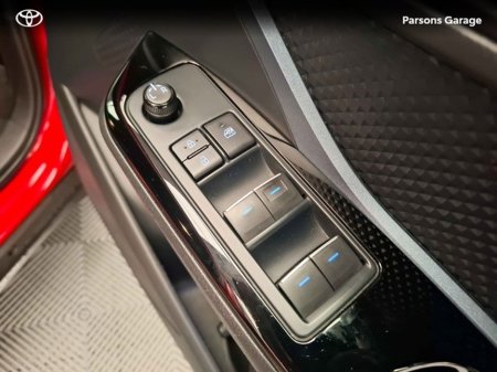 2020 Toyota C-HR C-HR 1.8 HYBRID SPORT €21,995 thumbnail