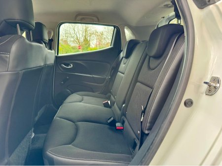 2016 Renault Clio - thumbnail 22