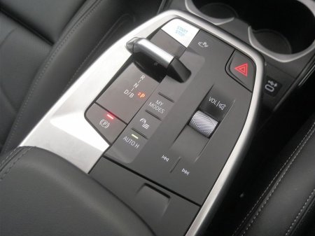 2024 BMW iX1 eDrive20 M Sport €42,900 thumbnail