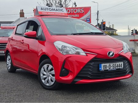 2019 Toyota Yaris - thumbnail 4