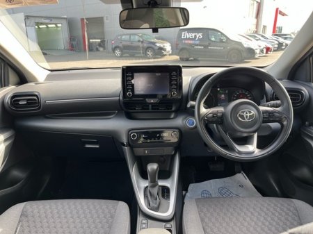 2023 Toyota Yaris - thumbnail 8