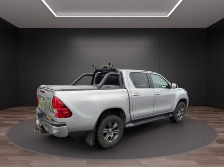 2022 Toyota Hilux  thumbnail
